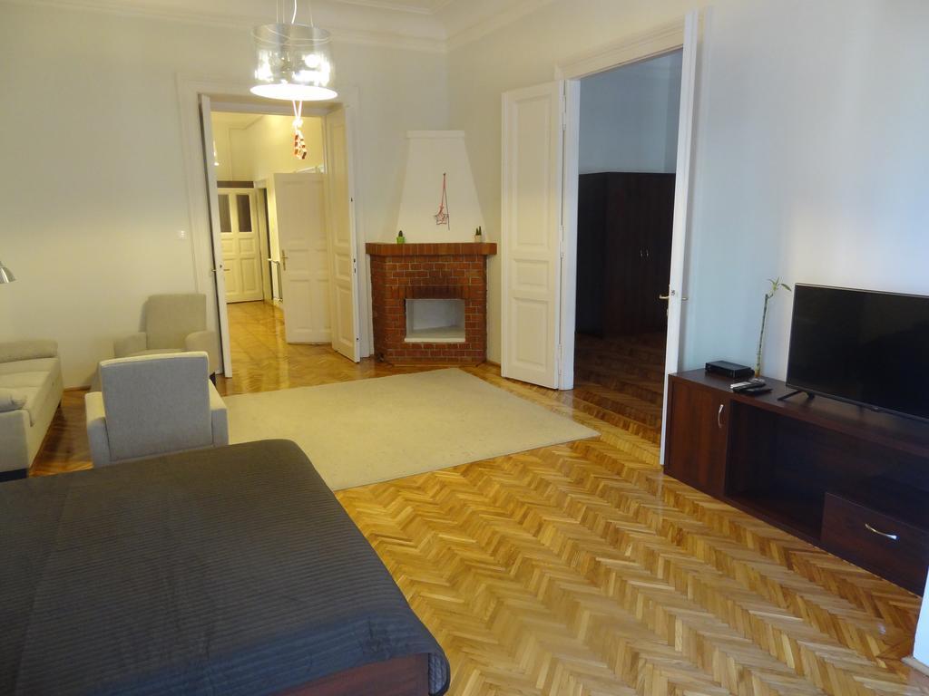 Five Season'S Apartment Budapesta Cameră foto