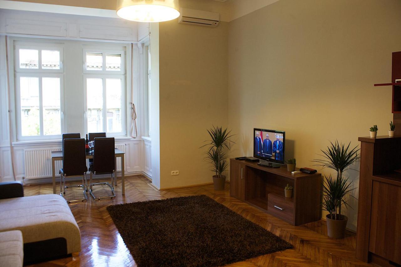 Five Season'S Apartment Budapesta Cameră foto